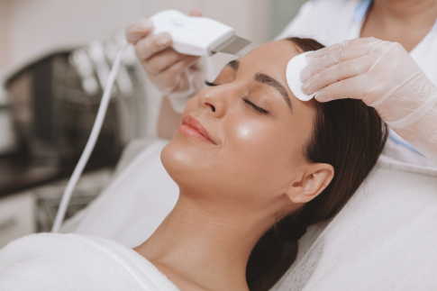 Hydra Facial, Carbon Facial Laser Toning Dermcure skin, hair, and laser center dr. Aastha Shukla and Dr. Utkarsh Shukla