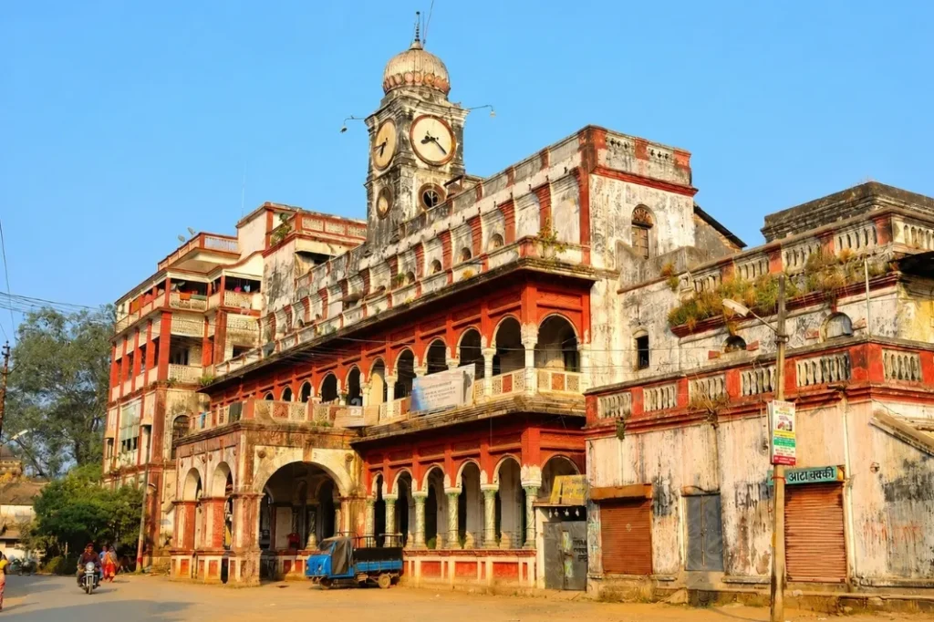 Historic Moti Mahal landmark in Raipur, Chhattisgarh representing the location of Skinaa Clinic Raipur branch for advanced skin, hair and aesthetic treatments.
